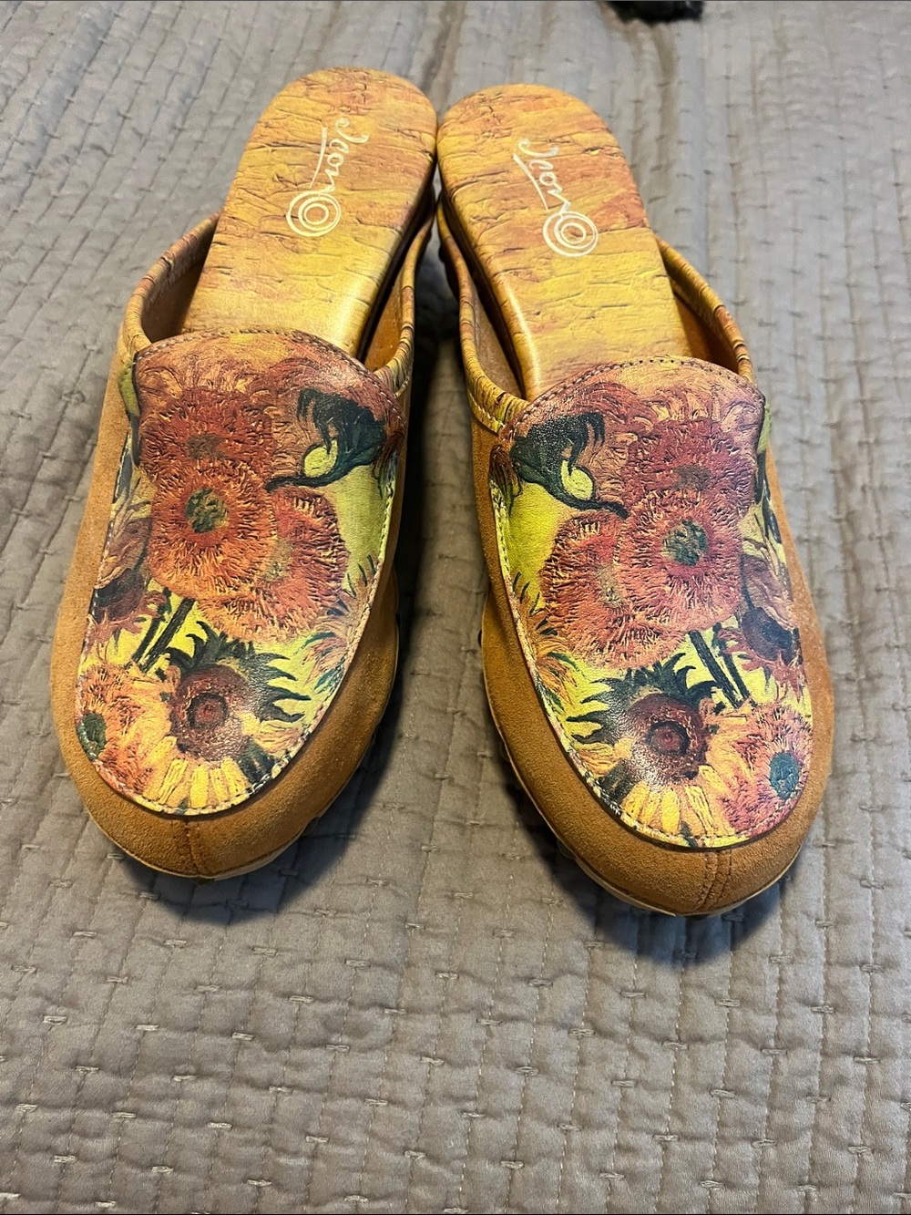 Pristine rare Icon LA Vincent Van Gogh Leather and Suede Mules 8